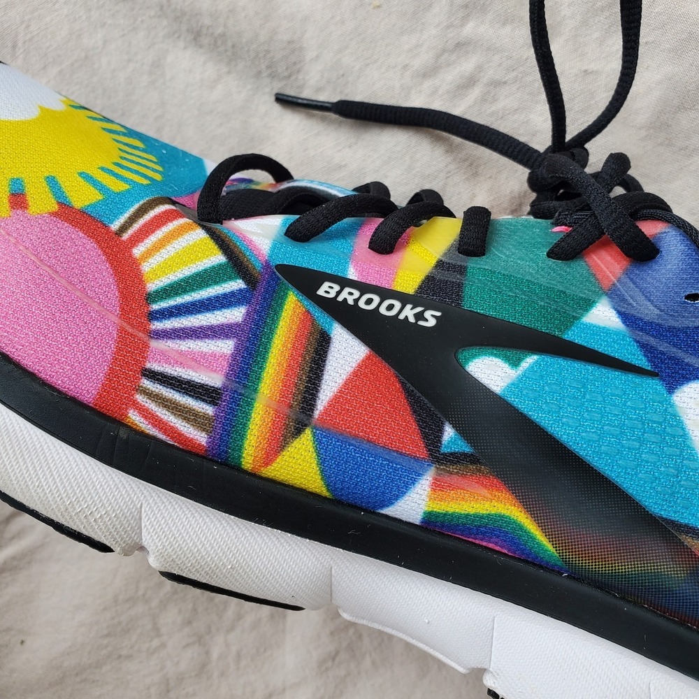Brooks X Lisa Congdon Shoes Mens 12 Geometric Quirky Rainbow Artsy Pride LGBTQ - Picture 9 of 11